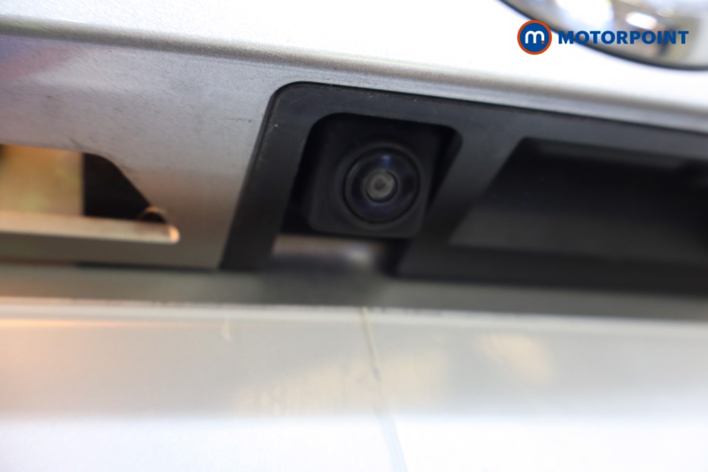 Nissan Juke N-Connecta Automatic Petrol SUV - Stock Number (1558944) - 19th supplementary image