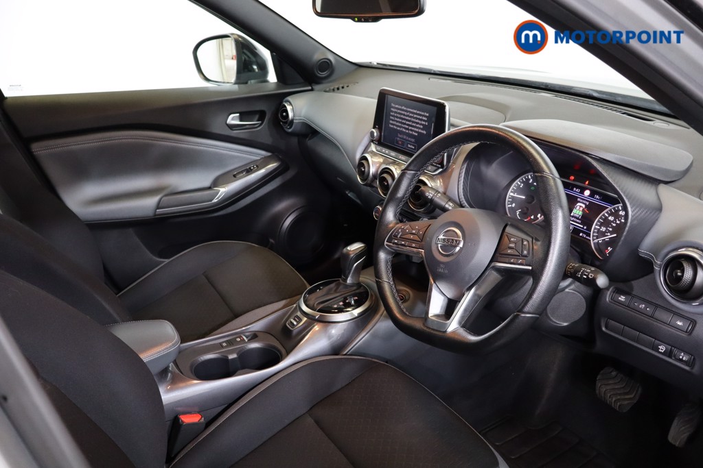 Nissan Juke N-Connecta Automatic Petrol SUV - Stock Number (1558944) - 1st supplementary image