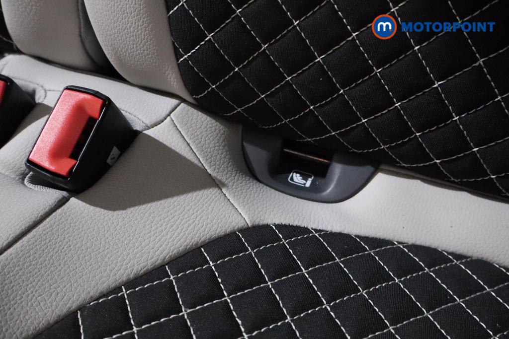 Fiat 500 Star Manual Petrol-Electric Hybrid Hatchback - Stock Number (1559543) - 16th supplementary image