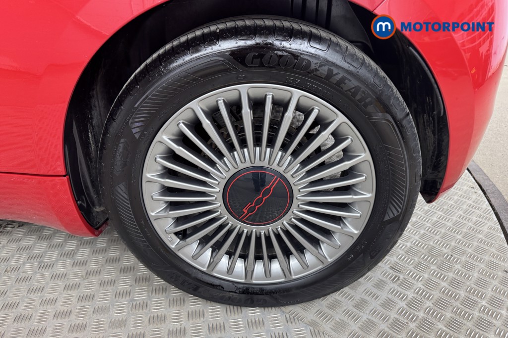 Fiat 500 RED Automatic Electric Hatchback - Stock Number (1559862) - 23rd supplementary image
