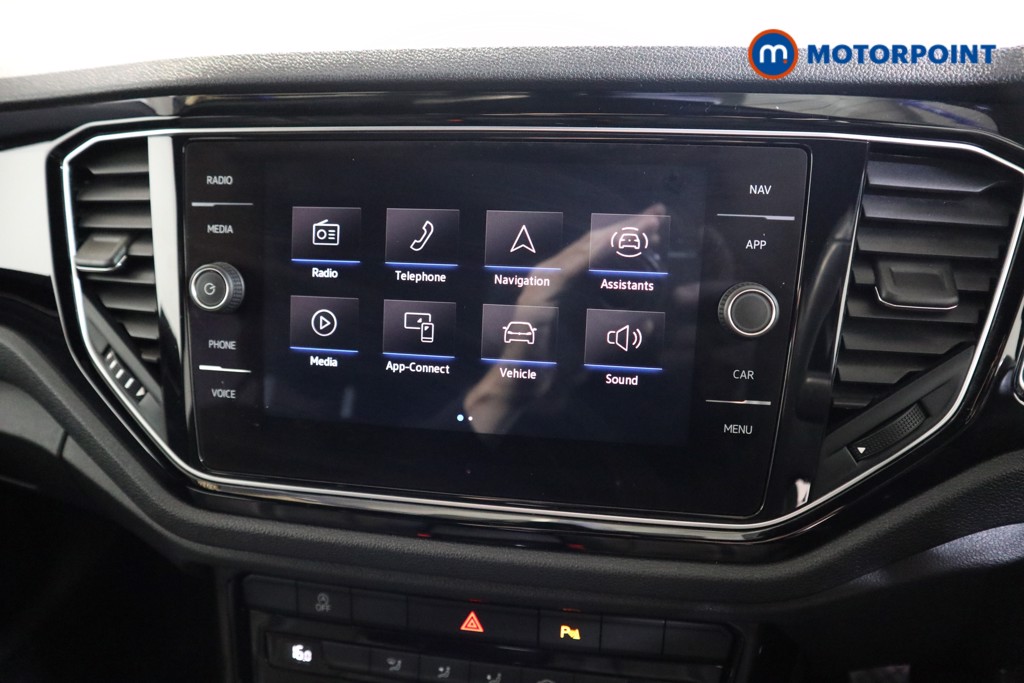 Volkswagen T-Roc Black Edition Manual Petrol SUV - Stock Number (1559937) - 6th supplementary image