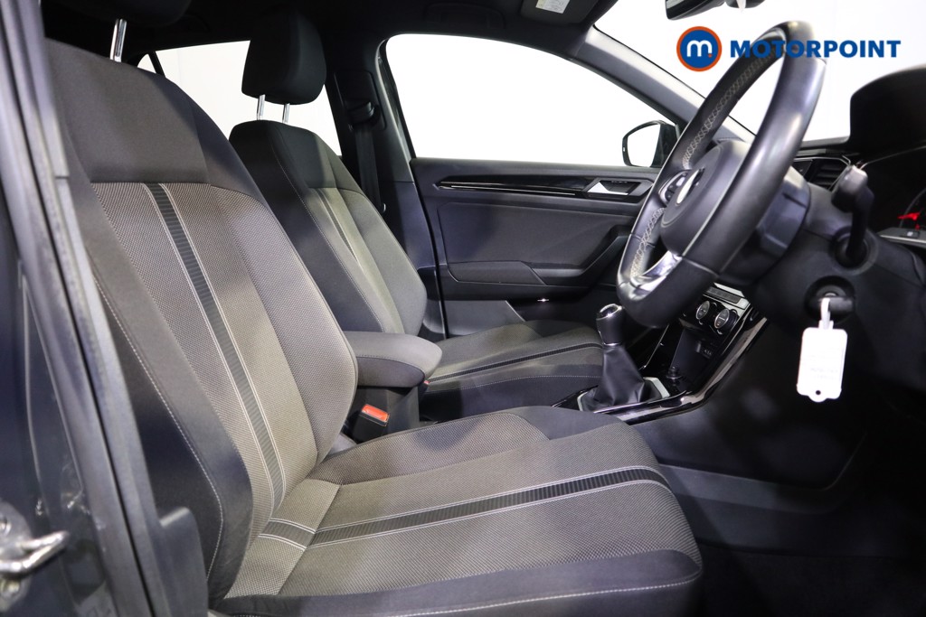 Volkswagen T-Roc Black Edition Manual Petrol SUV - Stock Number (1559937) - 12th supplementary image