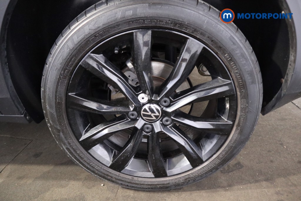 Volkswagen T-Roc Black Edition Manual Petrol SUV - Stock Number (1559937) - 18th supplementary image