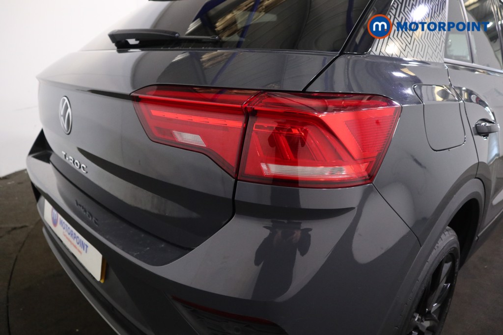 Volkswagen T-Roc Black Edition Manual Petrol SUV - Stock Number (1559937) - 21st supplementary image