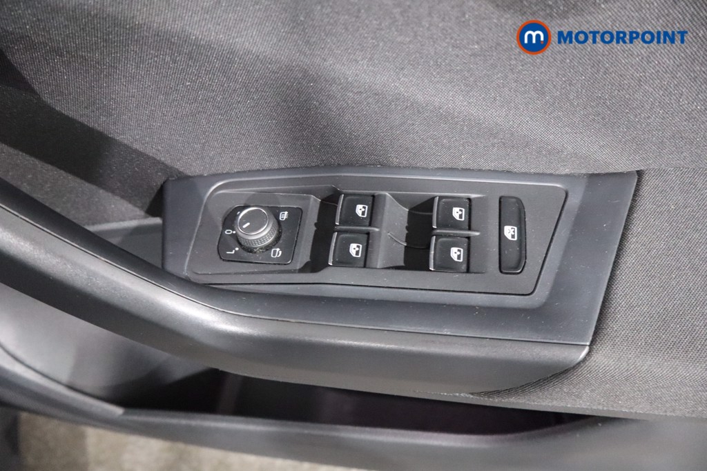 Volkswagen T-Roc Black Edition Automatic Petrol SUV - Stock Number (1560024) - 17th supplementary image