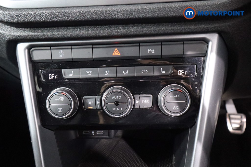 Volkswagen T-Roc Active Manual Petrol SUV - Stock Number (1560058) - 18th supplementary image