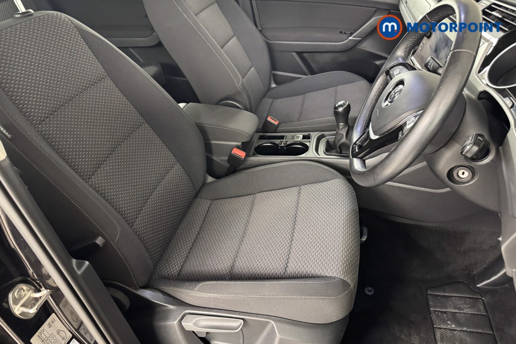 Volkswagen Touran Se Family Manual Diesel People Carrier - Stock Number (1560099) - 6th supplementary image