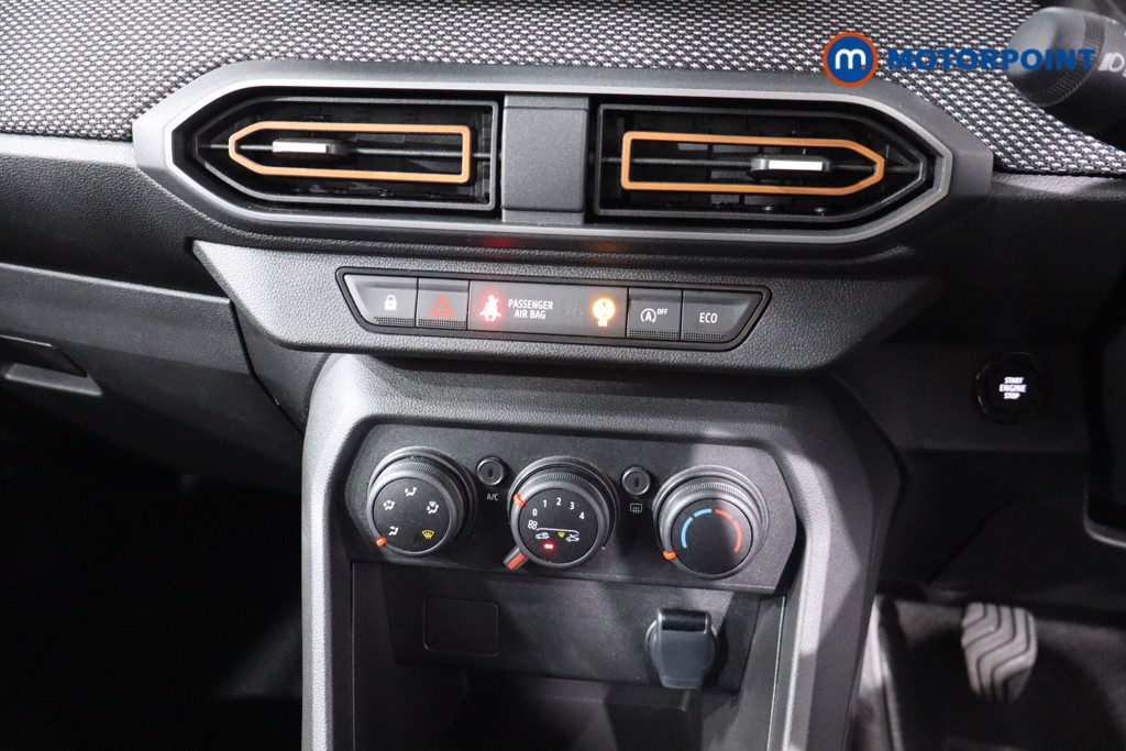Dacia Sandero Stepway Expression Manual Petrol Hatchback - Stock Number (1560140) - 15th supplementary image