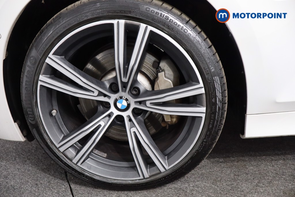 BMW 3 Series Sport Pro Automatic Petrol Plug-In Hybrid Saloon - Stock Number (1560247) - 11th supplementary image