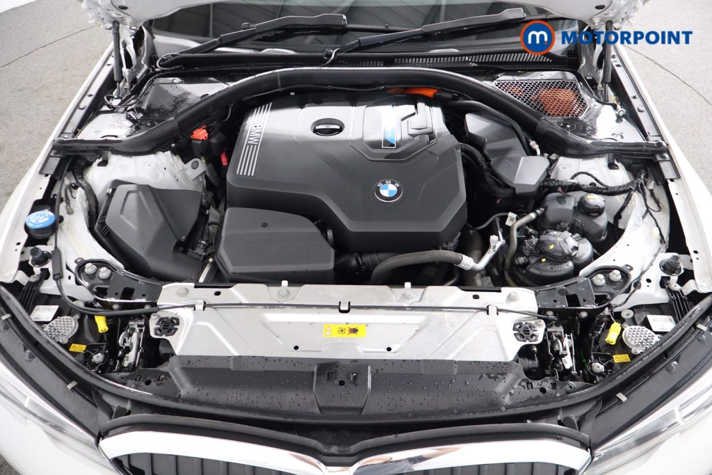 BMW 3 Series Sport Pro Automatic Petrol Plug-In Hybrid Saloon - Stock Number (1560247) - 26th supplementary image