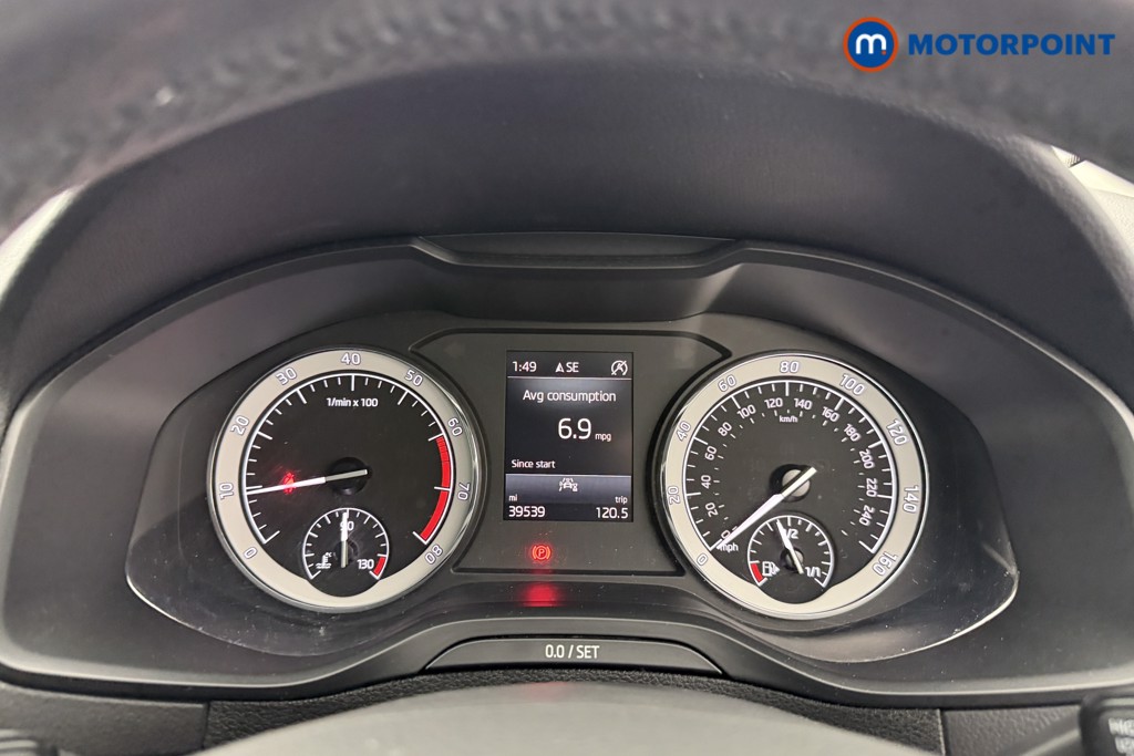 Skoda Karoq Se Drive Manual Petrol SUV - Stock Number (1560387) - 5th supplementary image