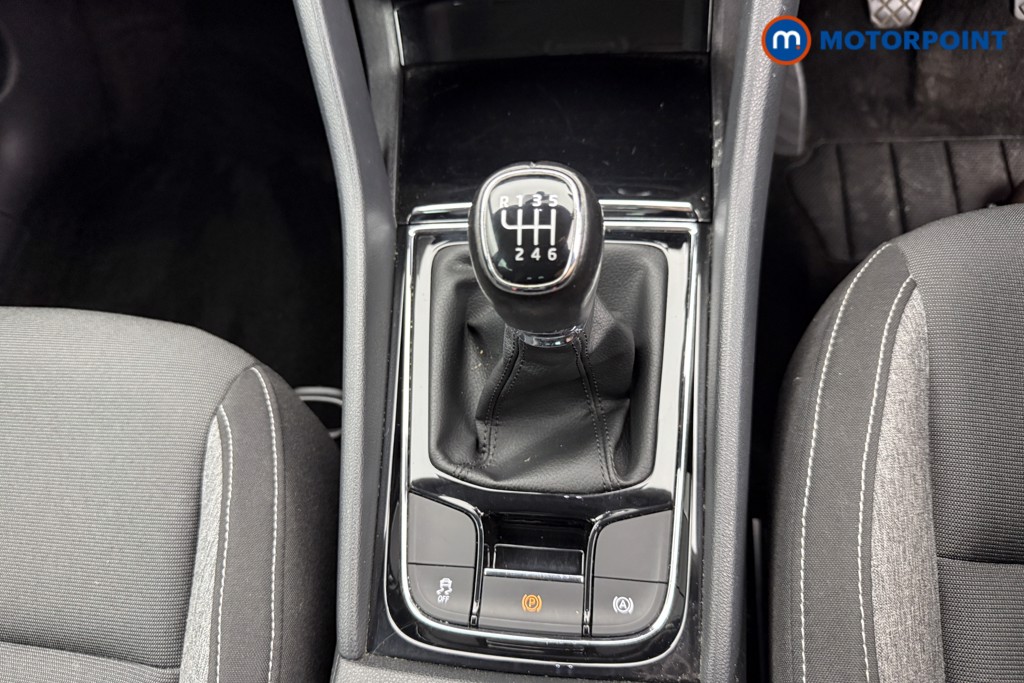 Skoda Karoq Se Drive Manual Petrol SUV - Stock Number (1560387) - 13th supplementary image