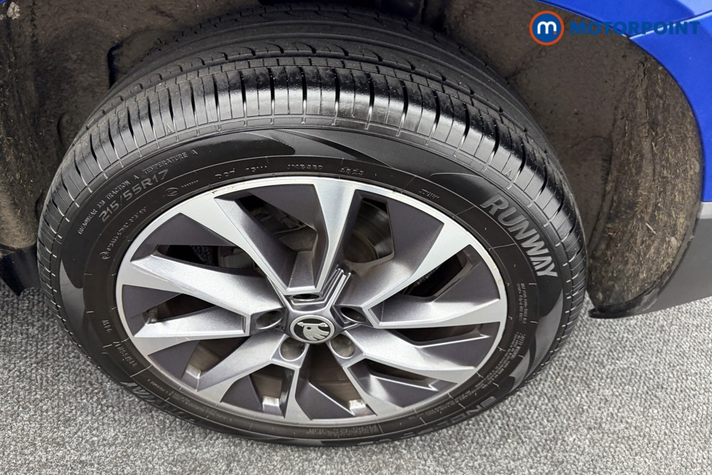 Skoda Karoq Se Drive Manual Petrol SUV - Stock Number (1560387) - 32nd supplementary image