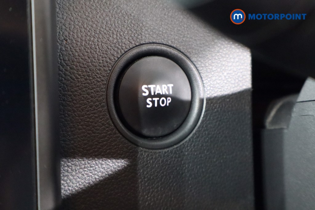 Dacia Duster Prestige Manual Petrol SUV - Stock Number (1560456) - 13th supplementary image