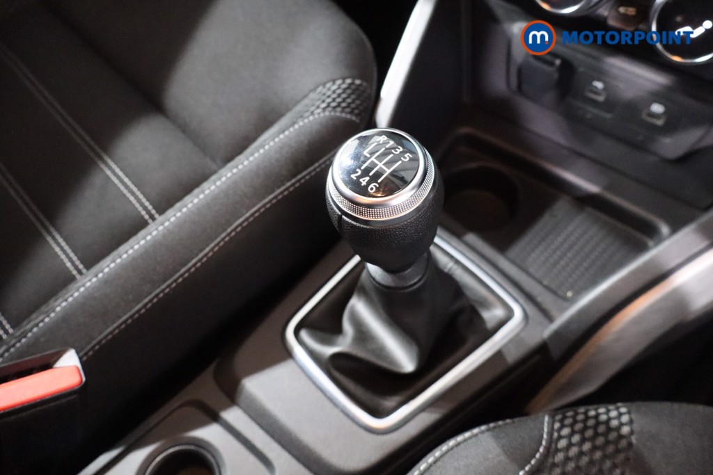 Dacia Duster Prestige Manual Petrol SUV - Stock Number (1560456) - 14th supplementary image