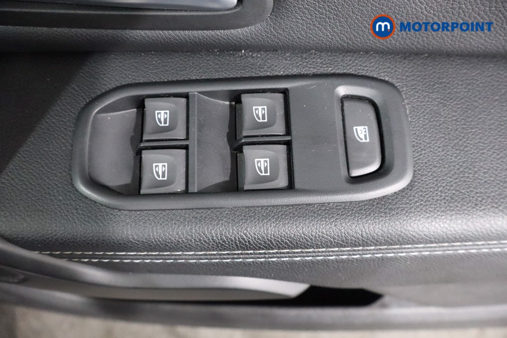 Dacia Duster Prestige Manual Petrol SUV - Stock Number (1560456) - 17th supplementary image