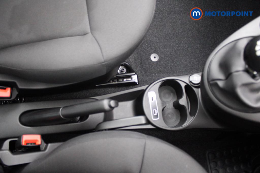 Fiat 500 1.0 Mild Hybrid 3Dr Manual Petrol-Electric Hybrid Hatchback - Stock Number (1560535) - 12th supplementary image