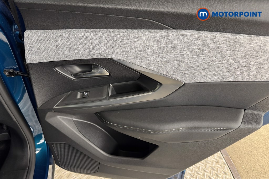 Peugeot 3008 GT Automatic Electric SUV - Stock Number (1560538) - 15th supplementary image