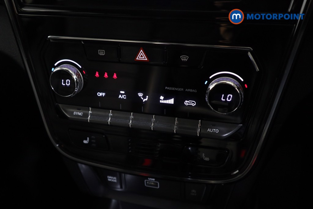 Ssangyong Tivoli Ultimate Automatic Petrol SUV - Stock Number (1549352) - 7th supplementary image