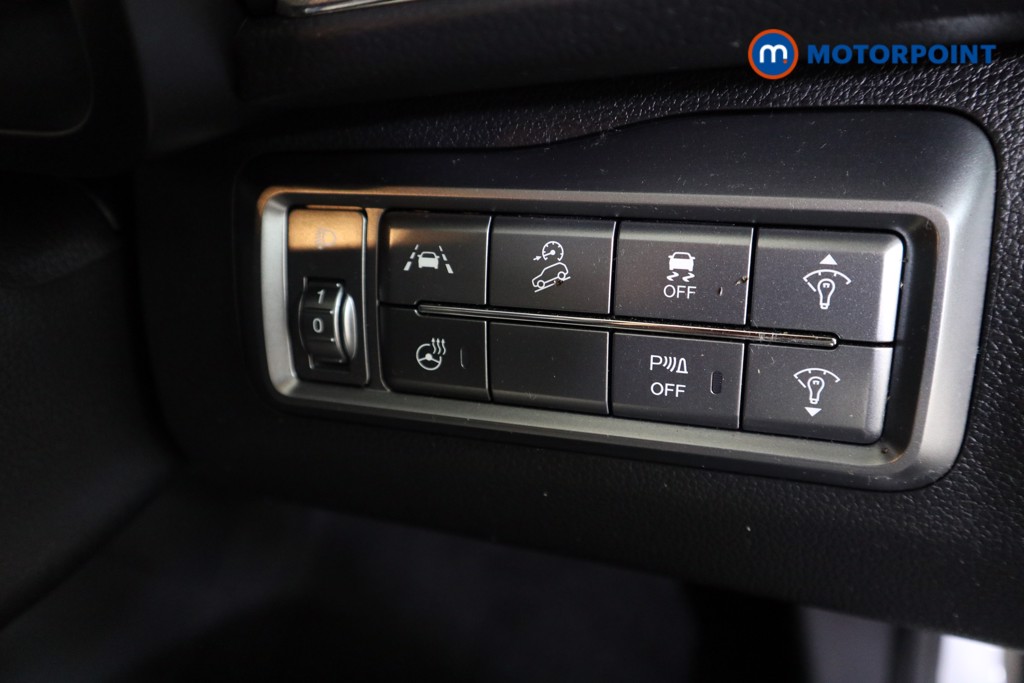 Ssangyong Tivoli Ultimate Automatic Petrol SUV - Stock Number (1549352) - 9th supplementary image