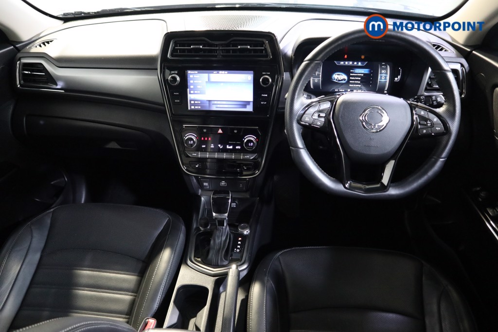Ssangyong Tivoli Ultimate Automatic Petrol SUV - Stock Number (1549352) - 1st supplementary image