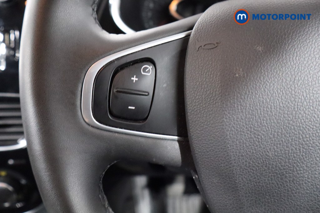 Renault Clio Iconic Manual Petrol Hatchback - Stock Number (1549897) - 7th supplementary image