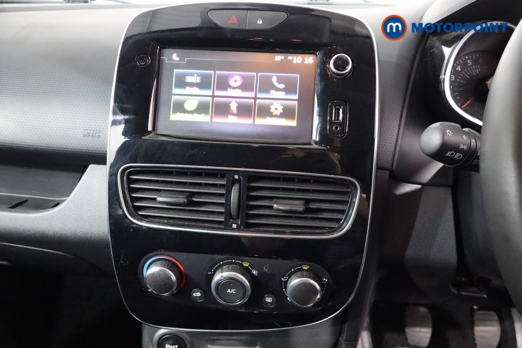 Renault Clio Iconic Manual Petrol Hatchback - Stock Number (1549897) - 15th supplementary image