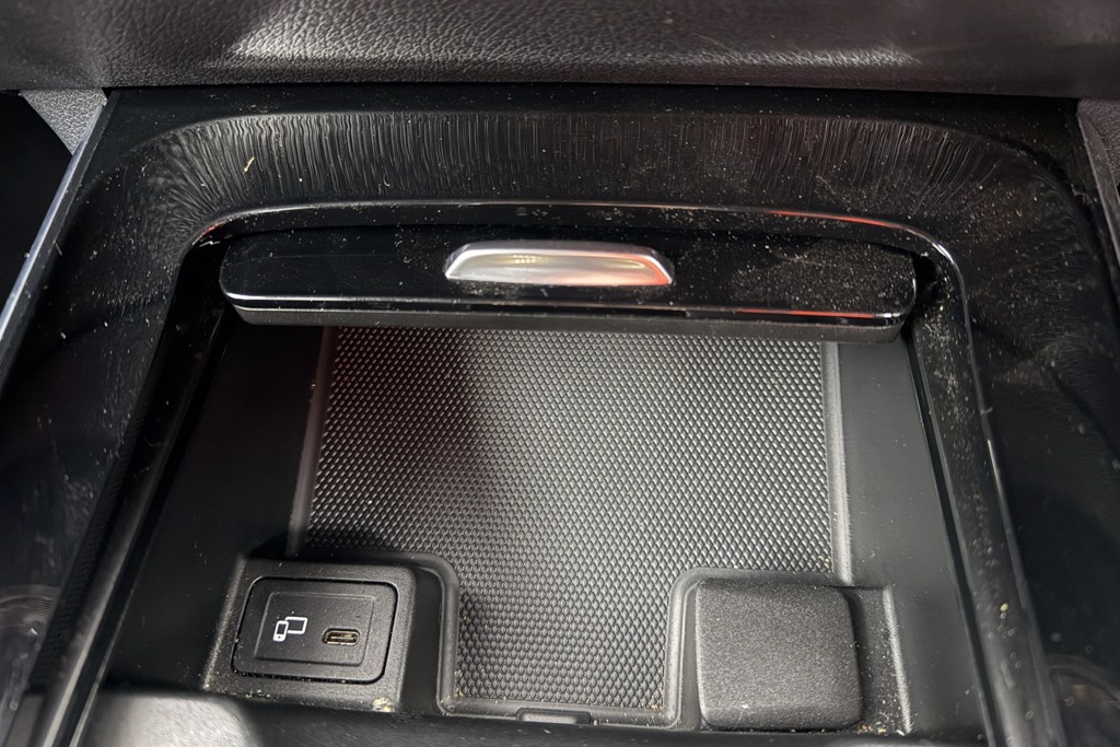 Mercedes-Benz GLB Amg Line Automatic Petrol SUV - Stock Number (1550576) - 16th supplementary image