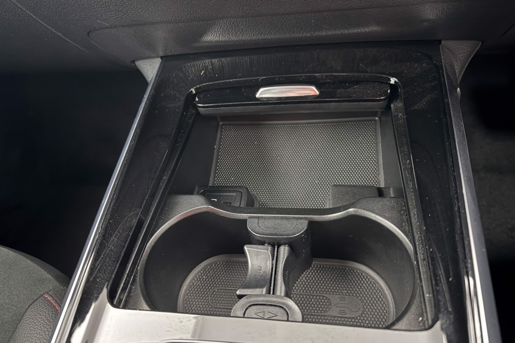Mercedes-Benz GLB Amg Line Automatic Petrol SUV - Stock Number (1550576) - 17th supplementary image