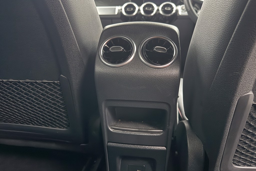Mercedes-Benz GLB Amg Line Automatic Petrol SUV - Stock Number (1550576) - 29th supplementary image