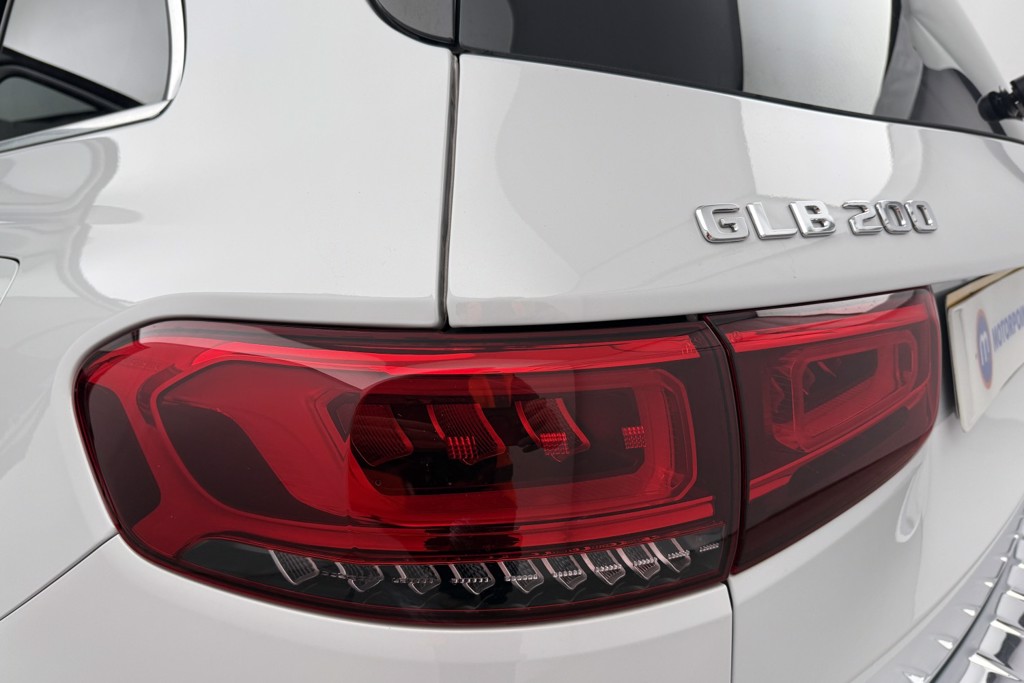 Mercedes-Benz GLB Amg Line Automatic Petrol SUV - Stock Number (1550576) - 35th supplementary image
