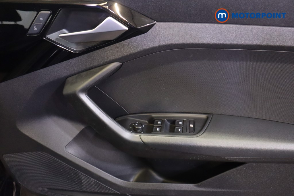 Audi A1 Technik Manual Petrol Hatchback - Stock Number (1551324) - 7th supplementary image
