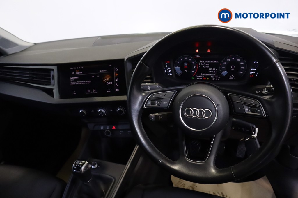 Audi A1 Technik Manual Petrol Hatchback - Stock Number (1551324) - 1st supplementary image