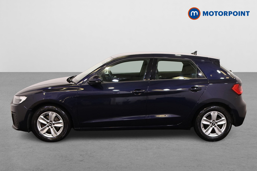 Audi A1 Technik Manual Petrol Hatchback - Stock Number (1551324) - Passenger side