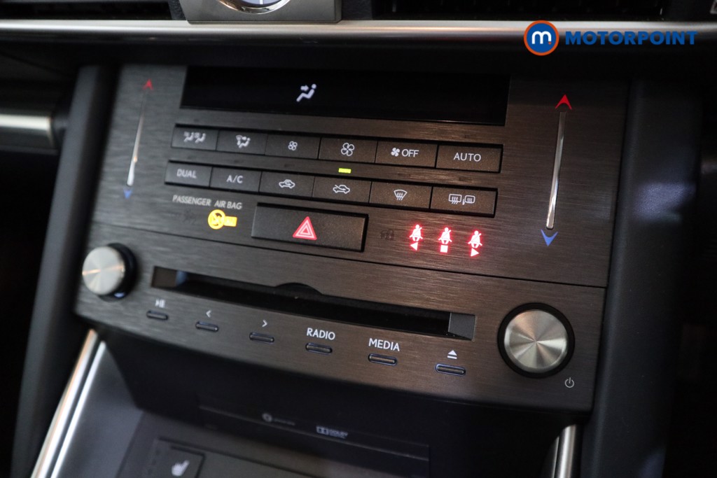 Lexus IS 300H 4Dr Cvt Auto Automatic Petrol-Electric Hybrid Saloon - Stock Number (1551773) - 7th supplementary image