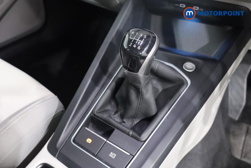 Volkswagen Golf Style Manual Petrol Hatchback - Stock Number (1552335) - 4th supplementary image