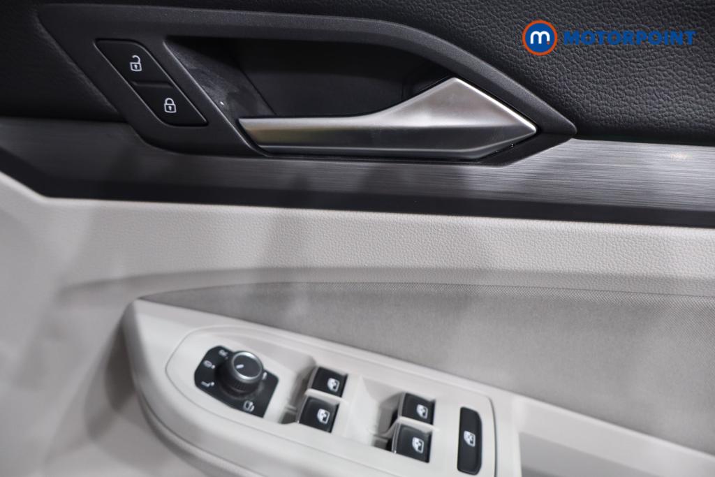 Volkswagen Golf Style Manual Petrol Hatchback - Stock Number (1552335) - 12th supplementary image