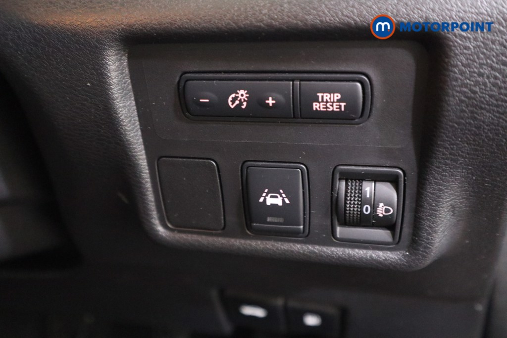 Nissan Micra Acenta Limited Edition Manual Petrol Hatchback - Stock Number (1552352) - 9th supplementary image
