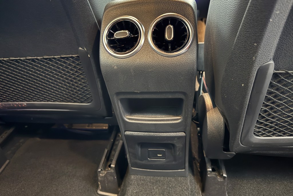 Mercedes-Benz GLB Amg Line Automatic Petrol SUV - Stock Number (1552738) - 21st supplementary image