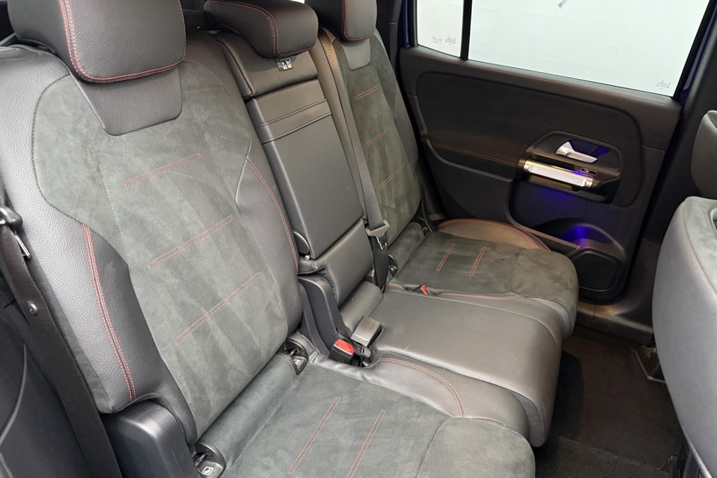 Mercedes-Benz GLB Amg Line Automatic Petrol SUV - Stock Number (1552738) - 22nd supplementary image