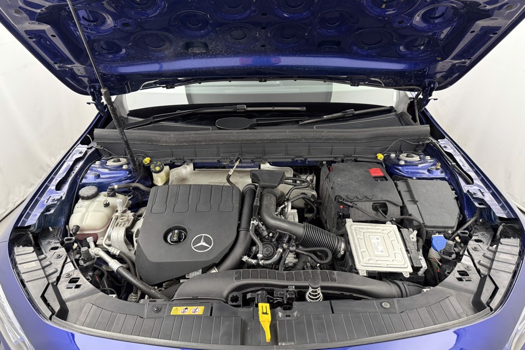 Mercedes-Benz GLB Amg Line Automatic Petrol SUV - Stock Number (1552738) - 30th supplementary image