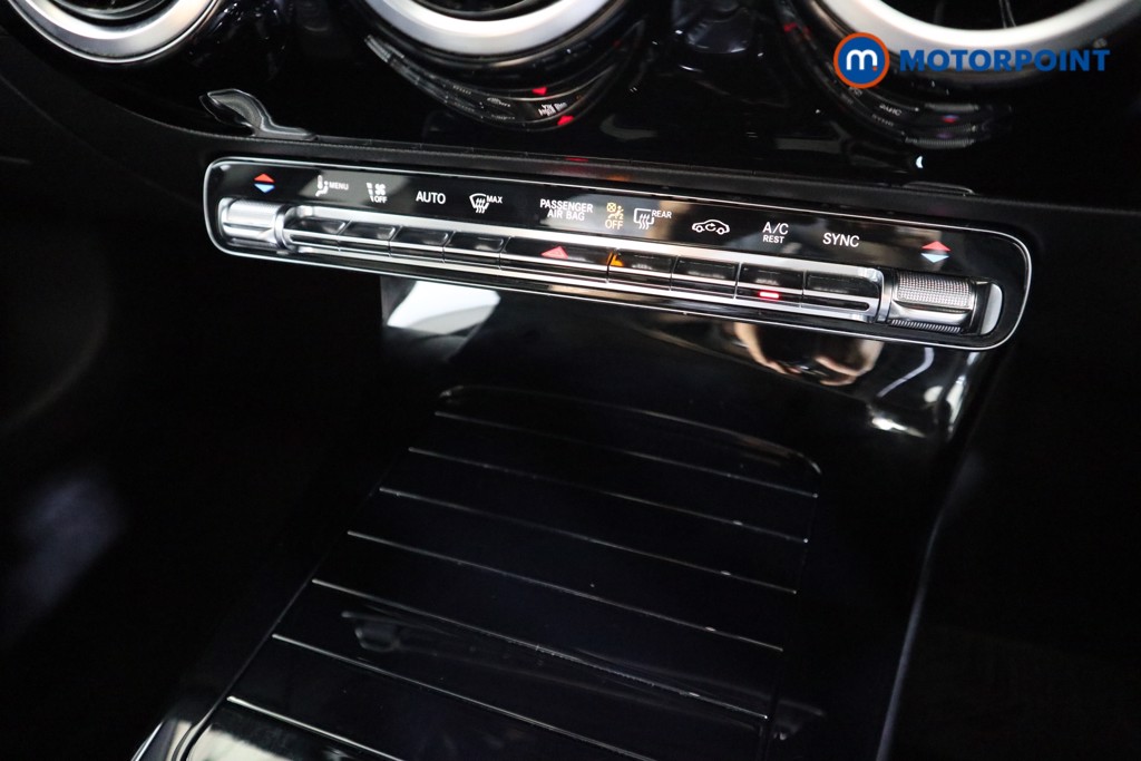Mercedes-Benz CLA Amg Line Automatic Petrol Coupe - Stock Number (1552946) - 7th supplementary image
