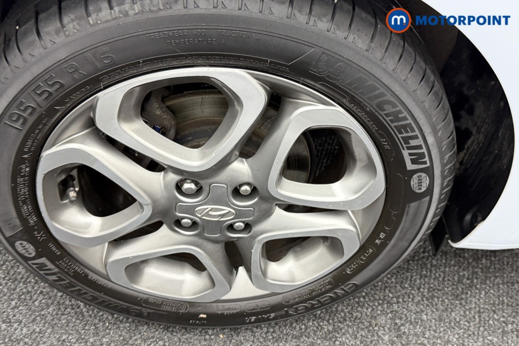 Hyundai I20 Play Manual Petrol Hatchback - Stock Number (1553332) - 29th supplementary image