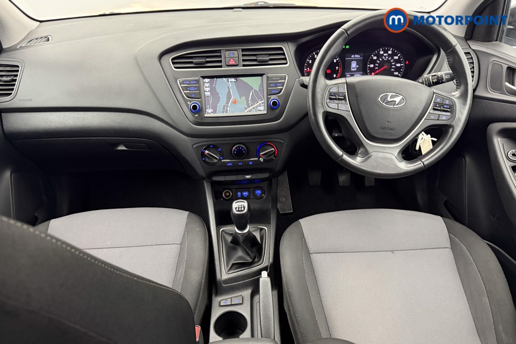 Hyundai I20 Play Manual Petrol Hatchback - Stock Number (1553332) - 1st supplementary image
