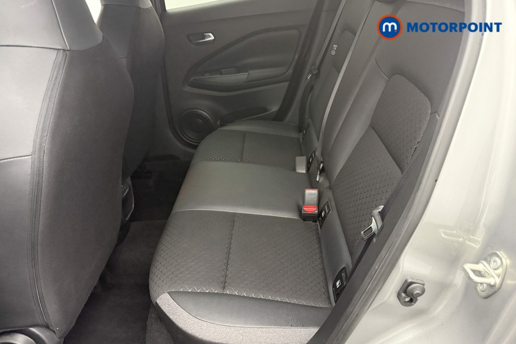 Nissan Juke N-Connecta Manual Petrol SUV - Stock Number (1553970) - 2nd supplementary image
