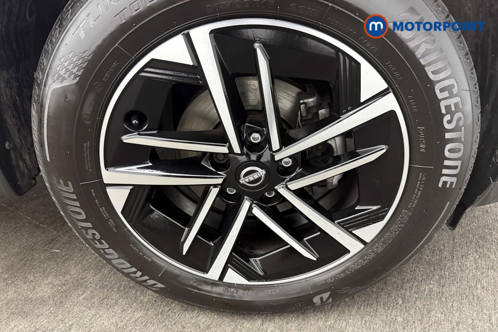 Nissan Juke N-Connecta Manual Petrol SUV - Stock Number (1553970) - 19th supplementary image