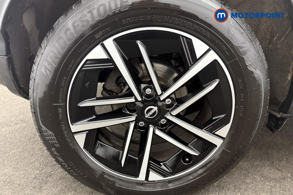 Nissan Juke N-Connecta Manual Petrol SUV - Stock Number (1553970) - 20th supplementary image