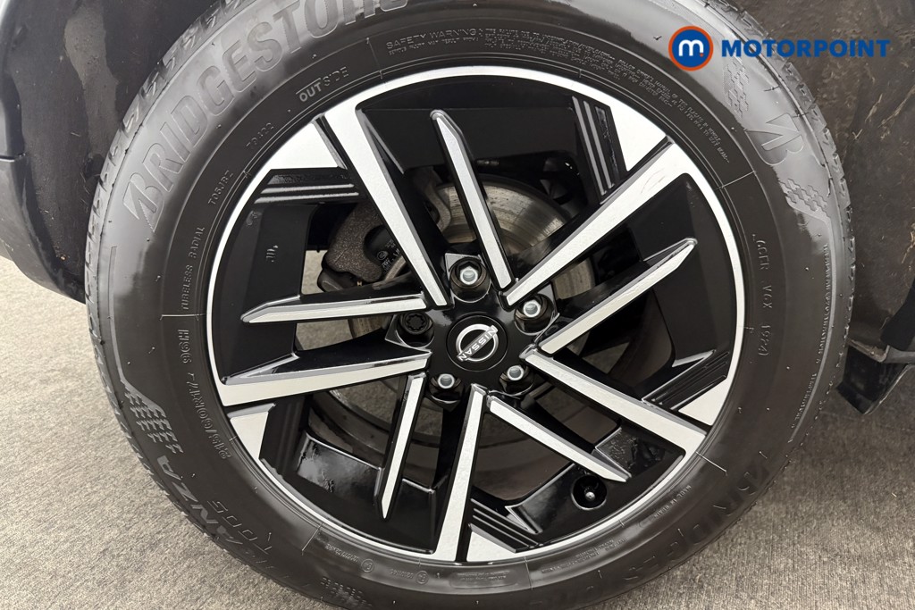 Nissan Juke N-Connecta Manual Petrol SUV - Stock Number (1553970) - 21st supplementary image
