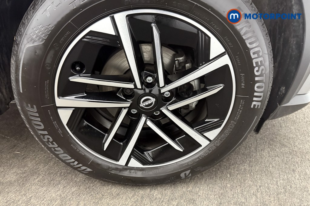 Nissan Juke N-Connecta Manual Petrol SUV - Stock Number (1553970) - 22nd supplementary image