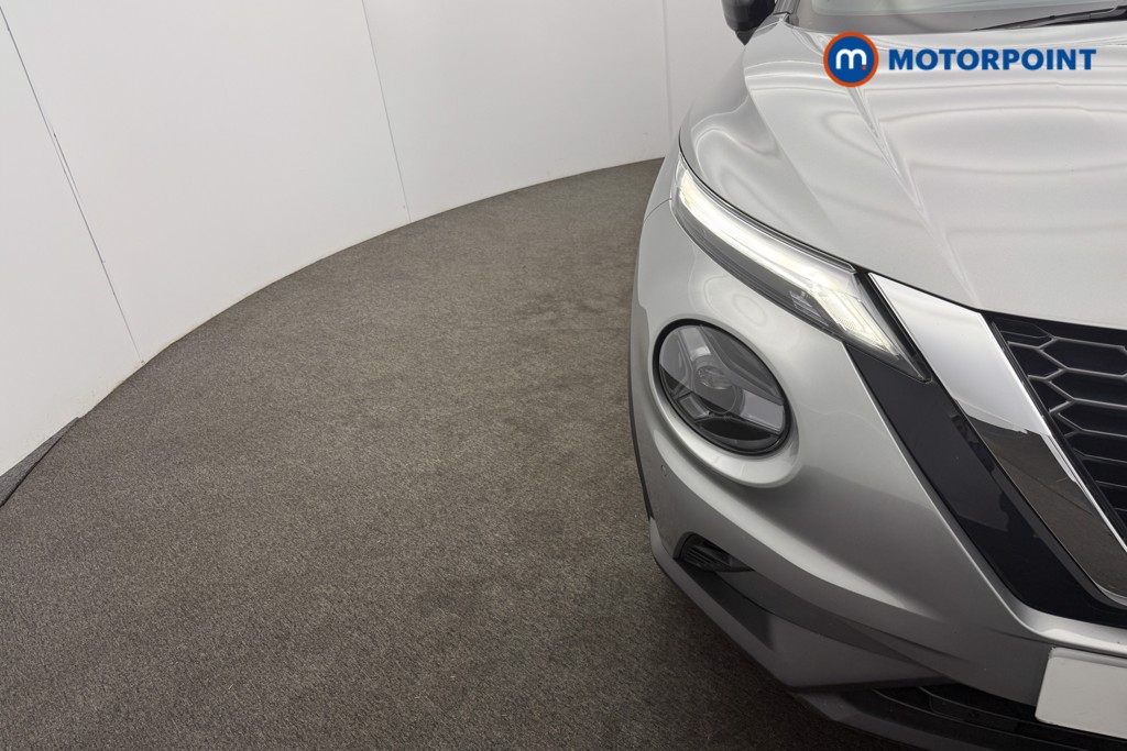 Nissan Juke N-Connecta Manual Petrol SUV - Stock Number (1553970) - 23rd supplementary image